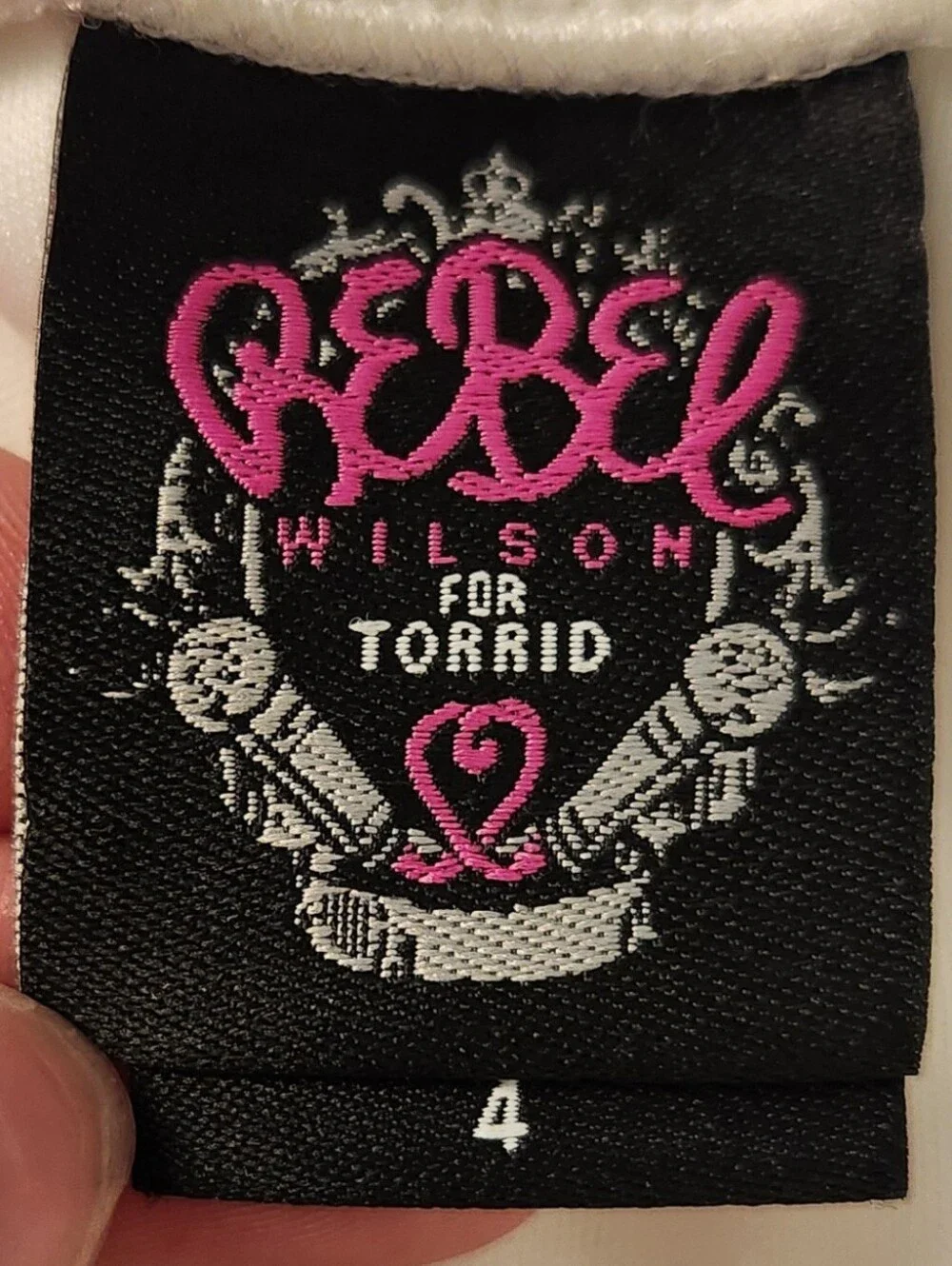 Rebel Wilson for Torrid 4X White Lace Panel Pencil Skirt